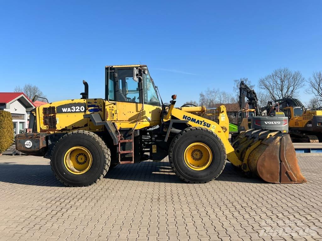Komatsu WA 320-5 Колесни товарачи