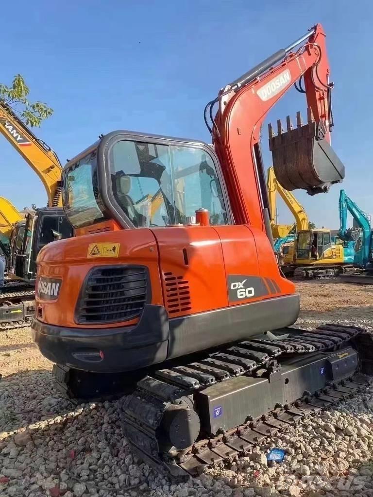 Doosan DX 60-9 Мини екскаватори < 7 т