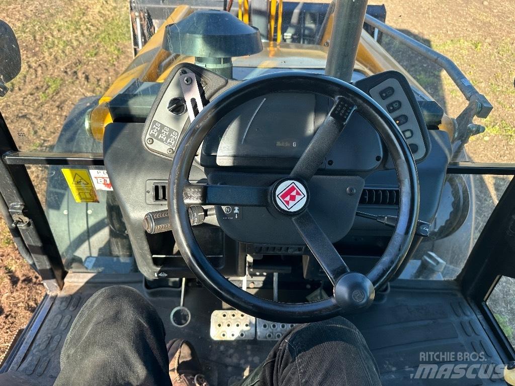 Terex 860 Elite Товарач със заден ексватор