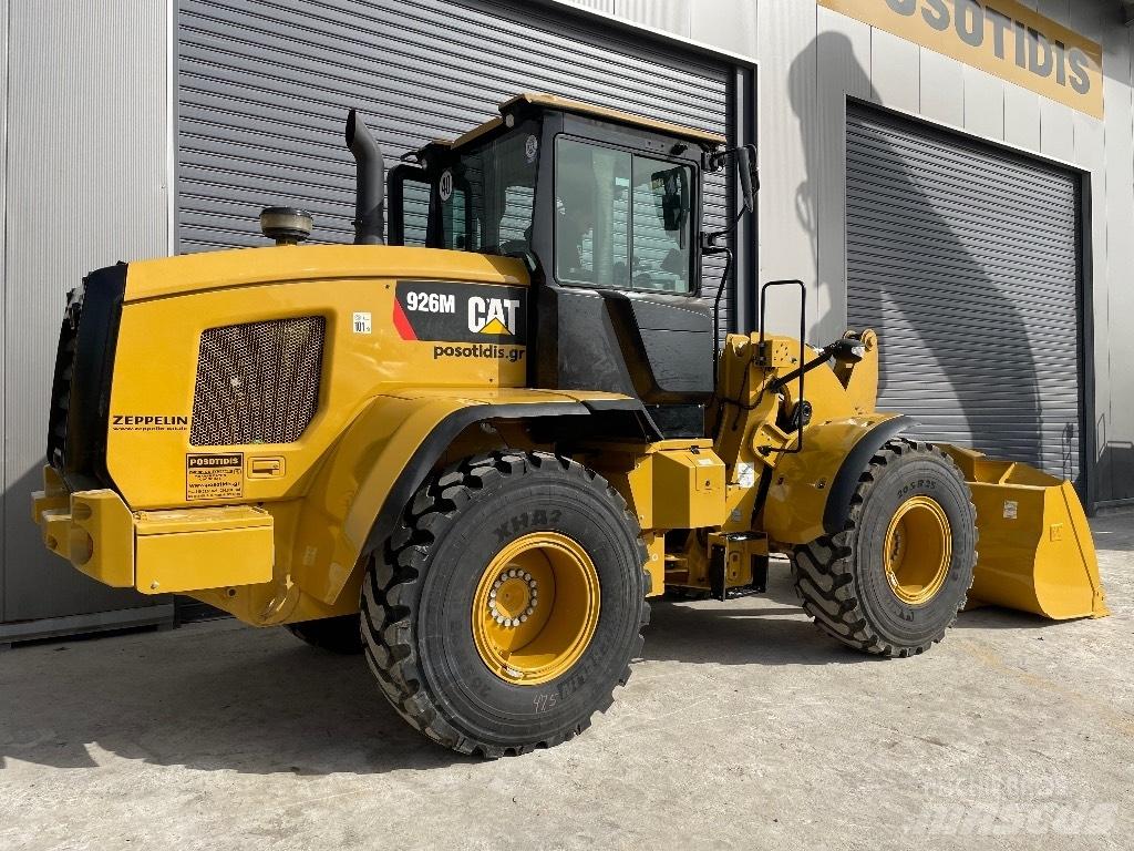 CAT 926M Колесни товарачи