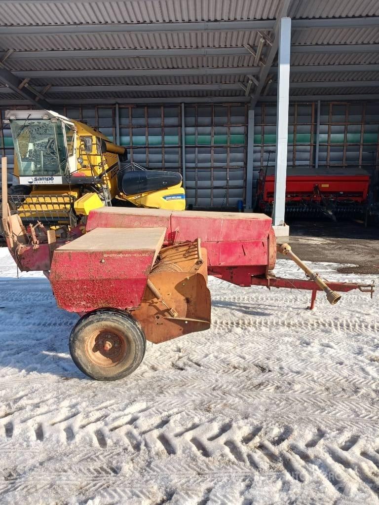 New Holland 265 Балопреси квадратни
