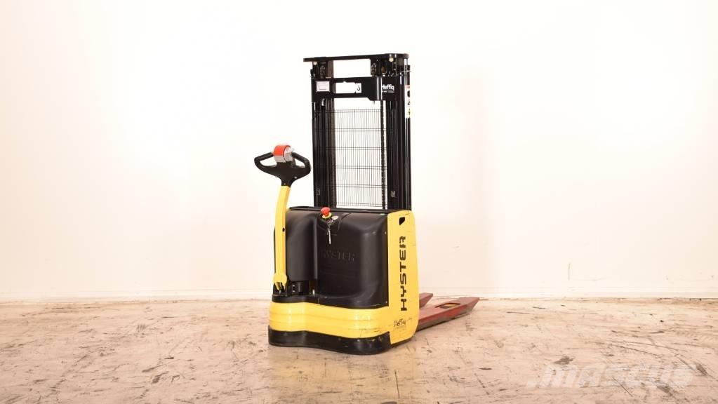 Hyster S 1.0-24 Колички високоповдигачи с теглич