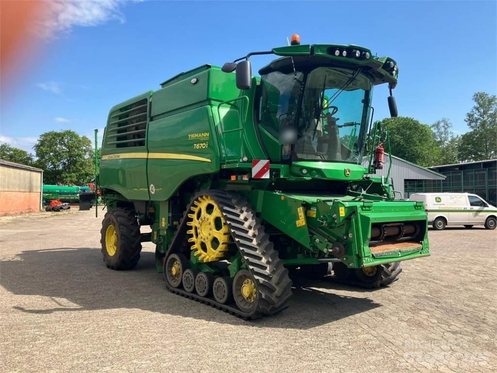 John Deere T670 Комбайни