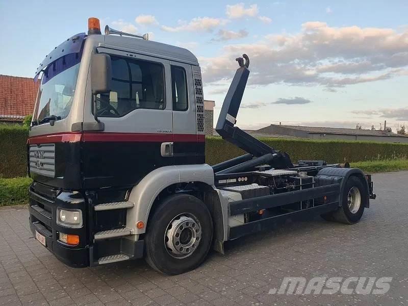 MAN TG 310 A Камиони с кран с кука