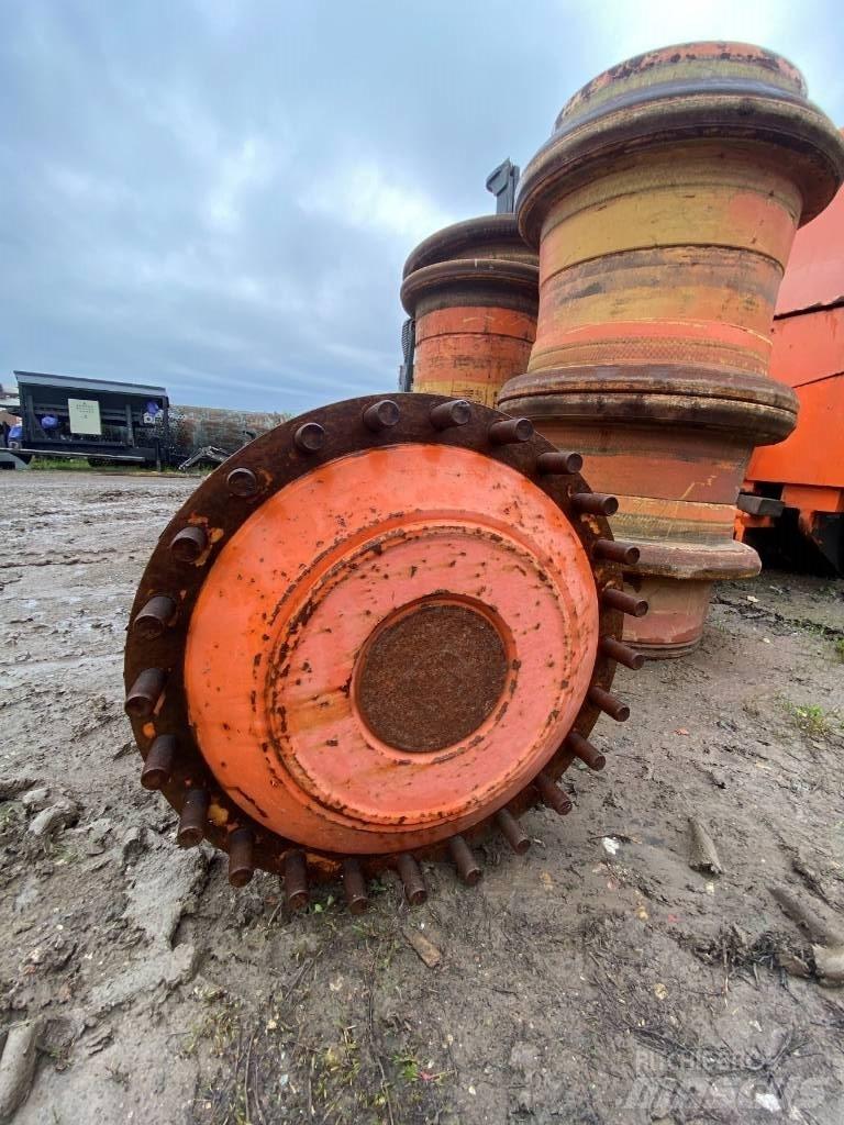 Hitachi LX 290 E Колесни товарачи