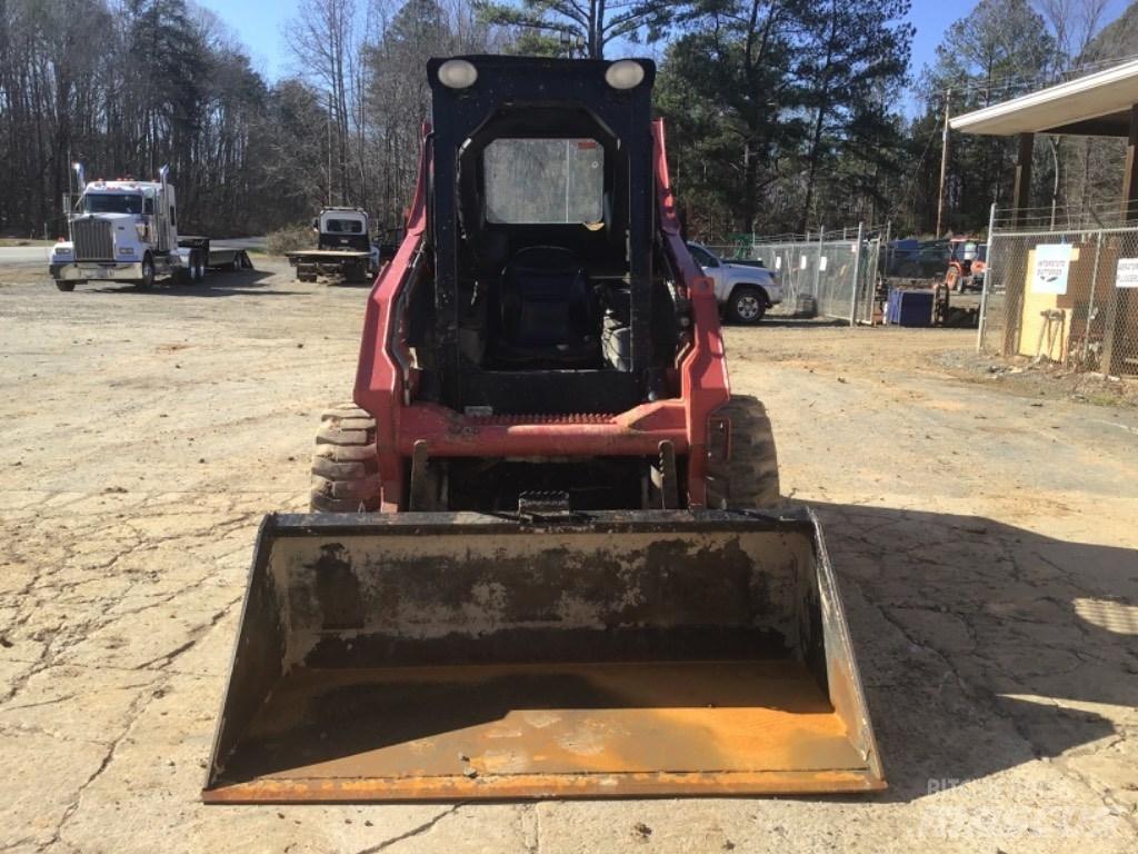 Takeuchi TS60V Мини товарачи
