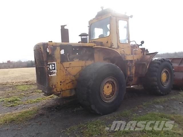 CAT 980B Колесни товарачи