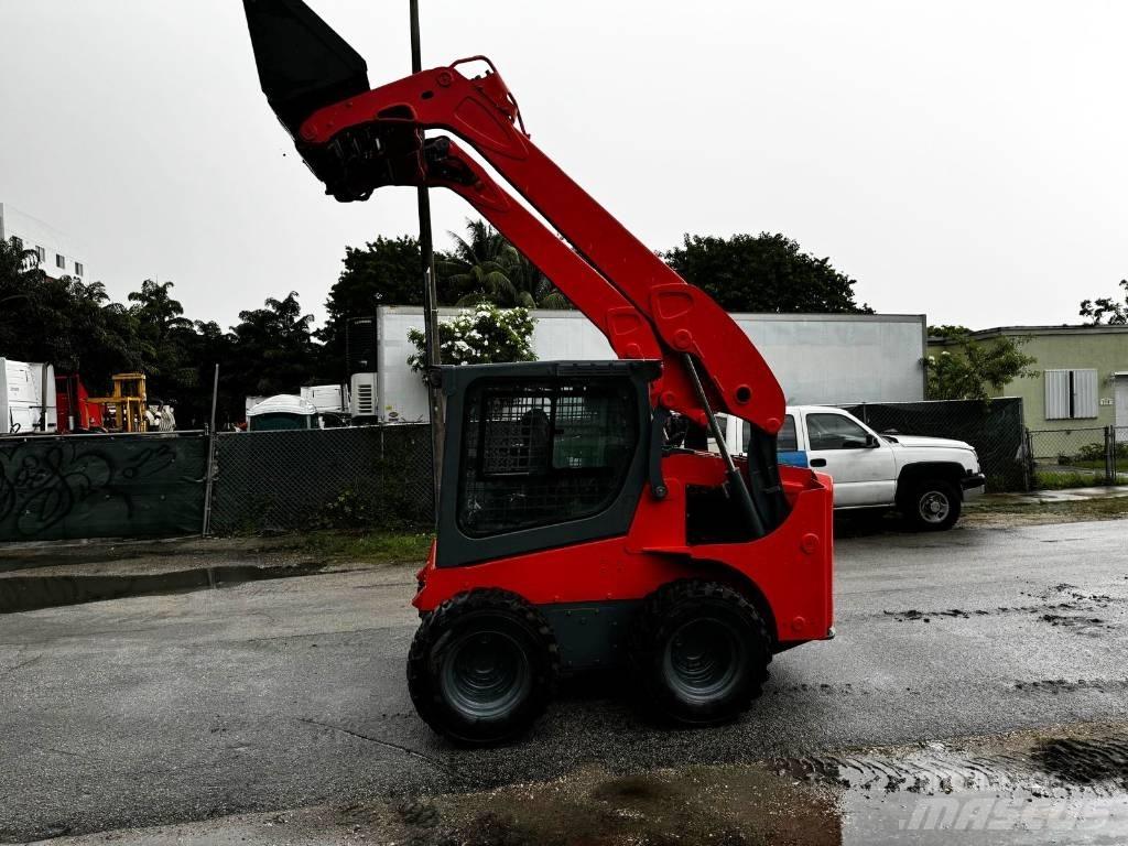 Kubota SSV 75 Мини товарачи
