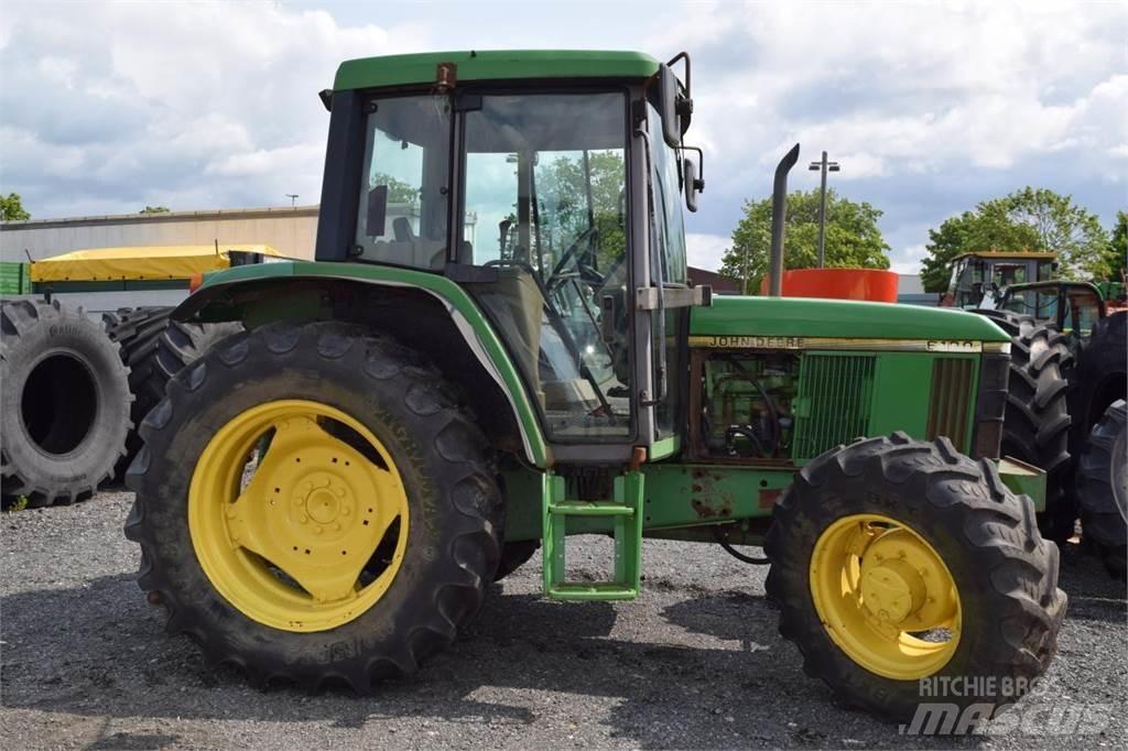 John Deere 6100 Трактори