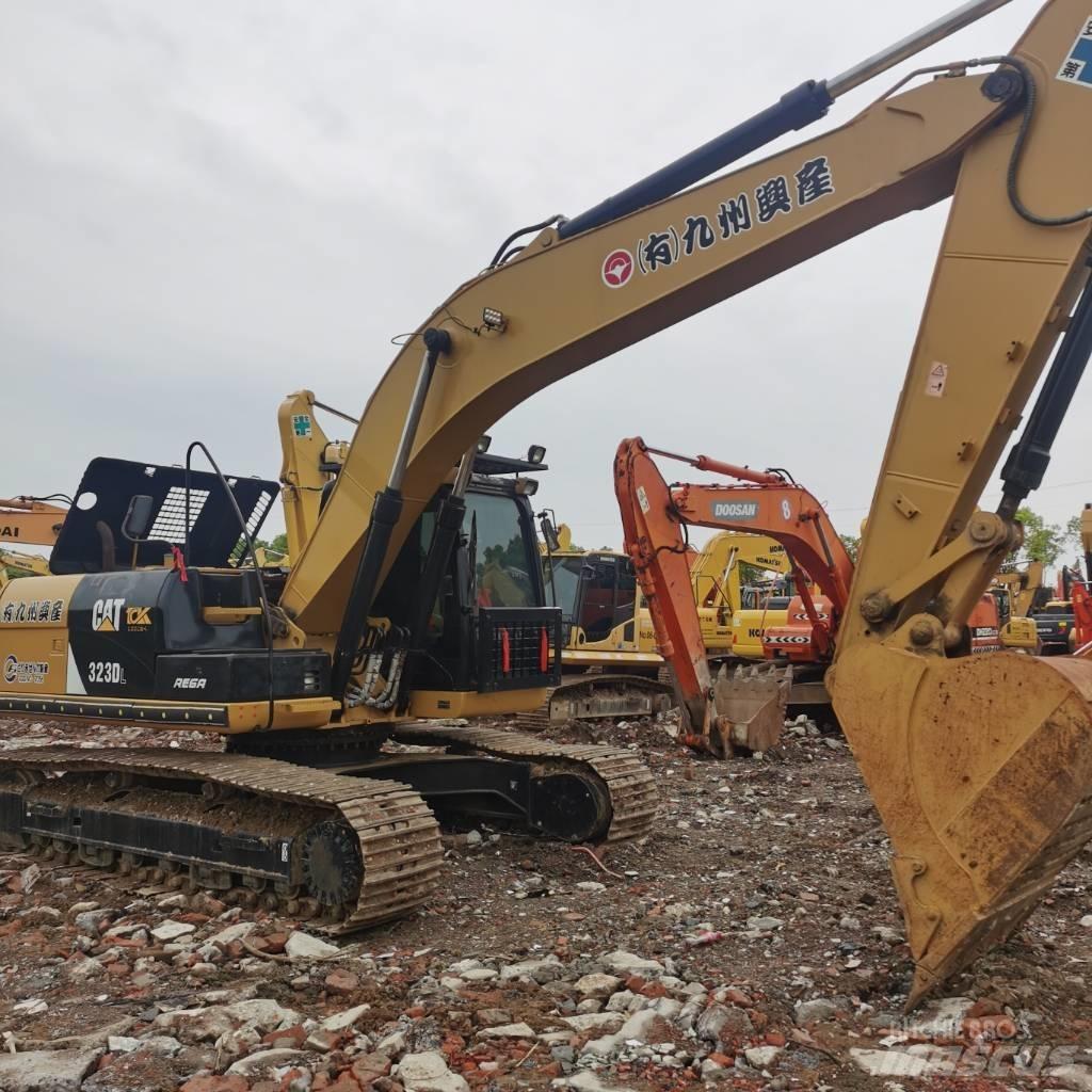 CAT 323DL Верижен екскаватор