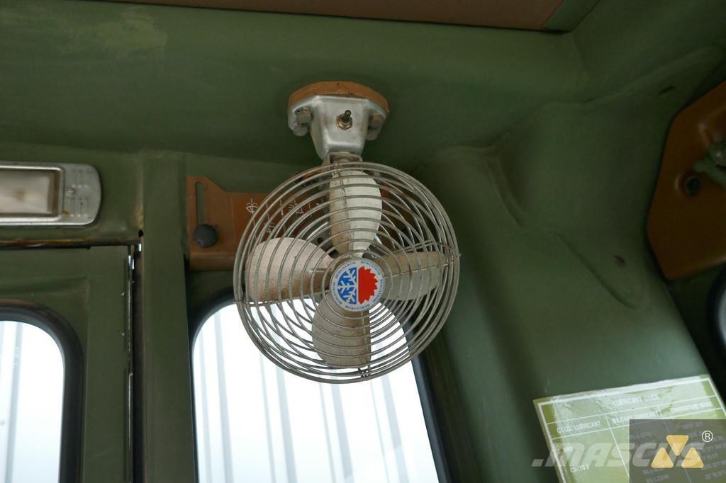 CAT 130G Ex-army Грейдери