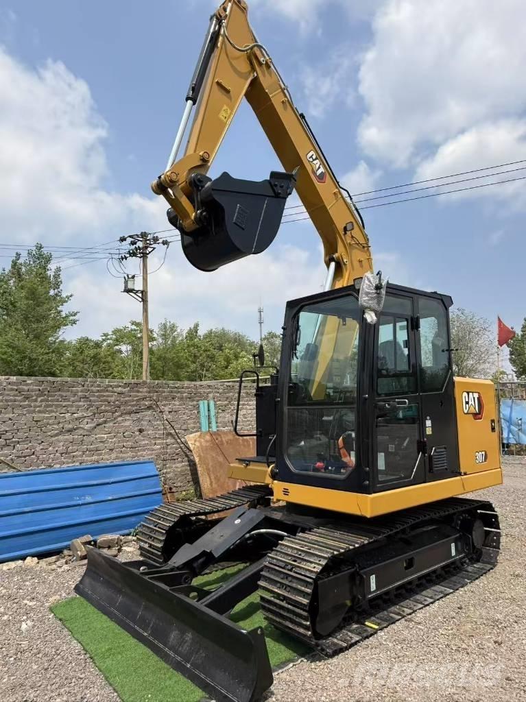 CAT 307 Верижен екскаватор