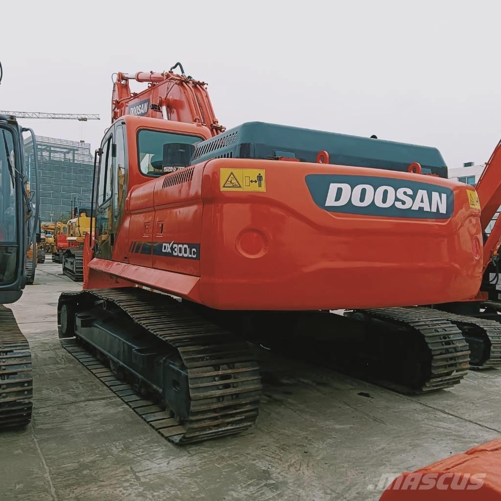 Doosan DX 300 LC Верижен екскаватор