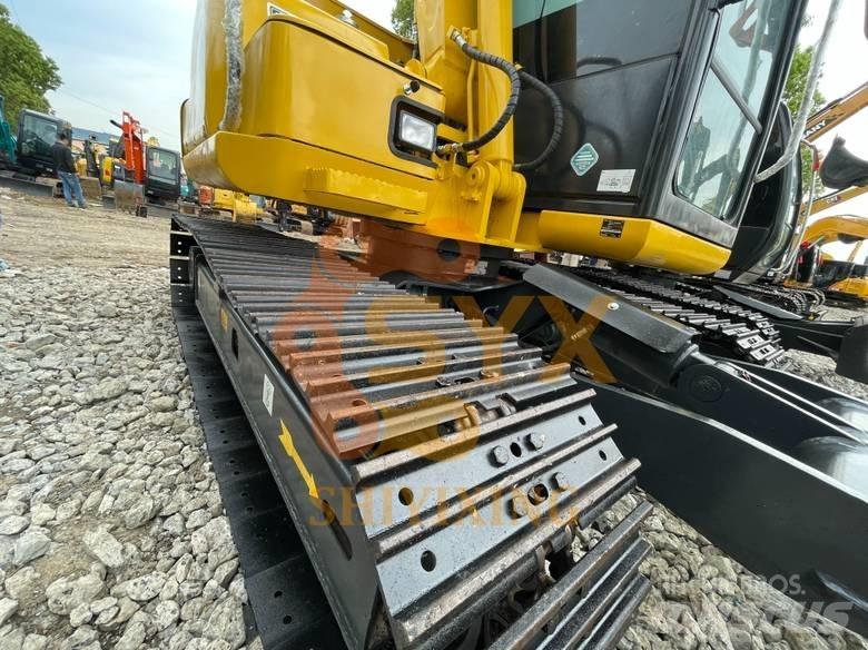 Komatsu PC 70 Средни екскаватори 7т - 12т