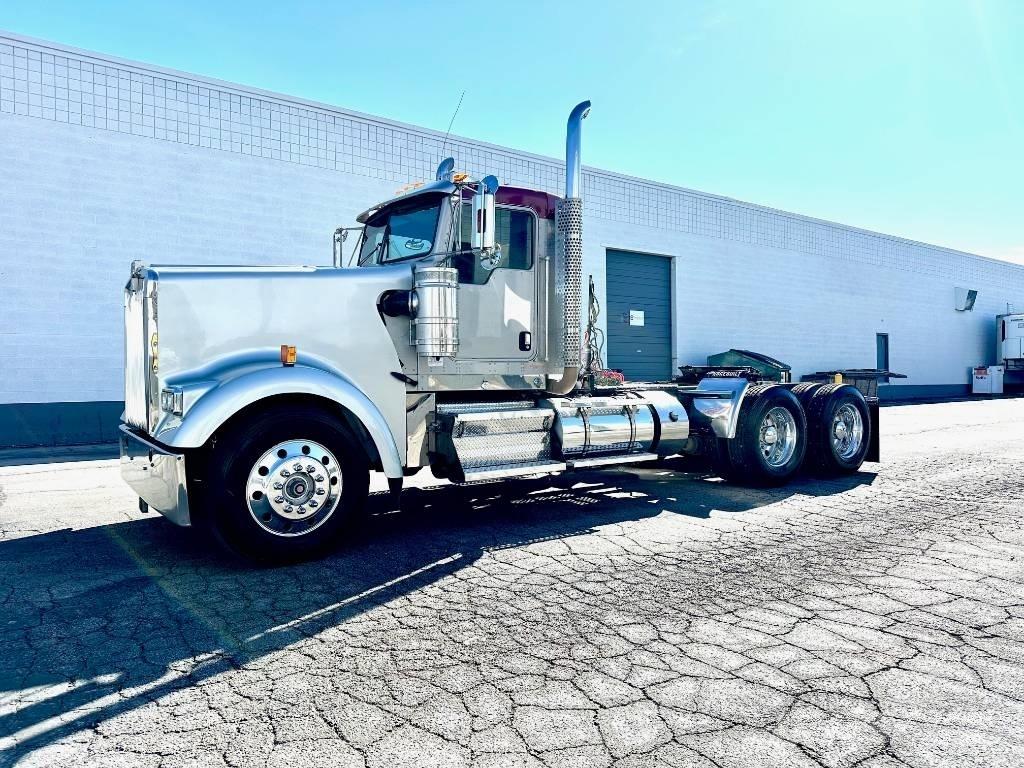 Kenworth W 900 L Влекачи
