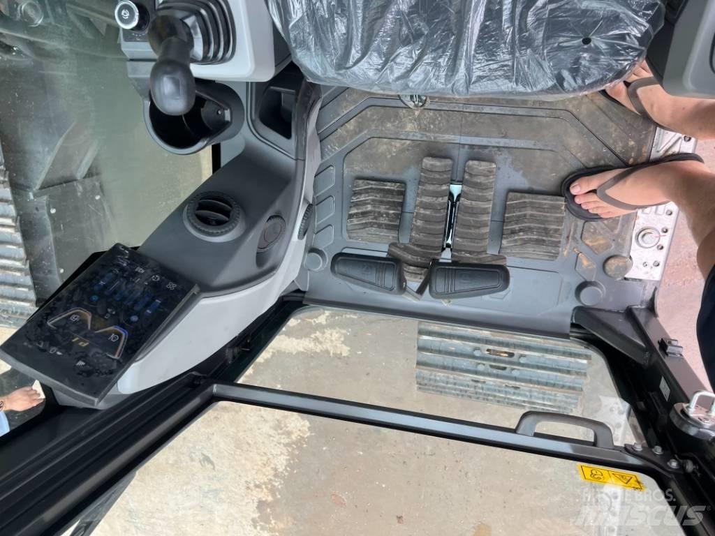 XCMG XE200GH Верижен екскаватор