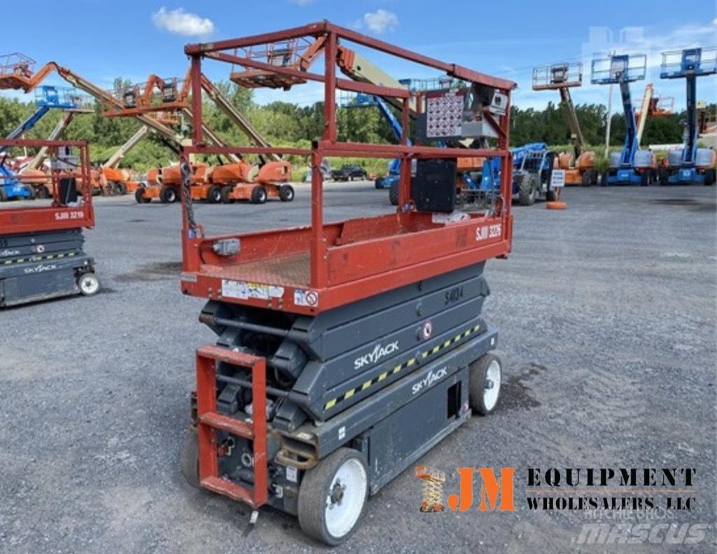 SkyJack SJ III 3226 Ножични работни платформи