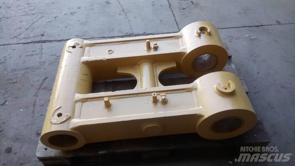 CAT 375 Стрели и рамена

