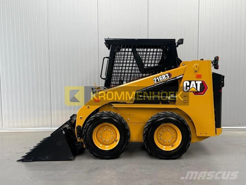 CAT 216 B3 Мини товарачи
