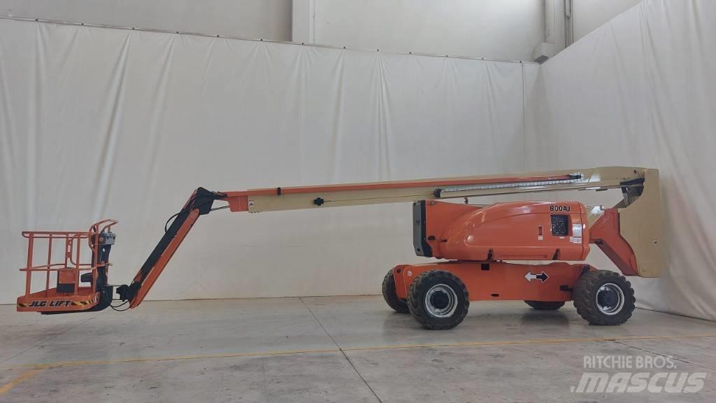 JLG 800 AJ Съчленени стрелови подемници