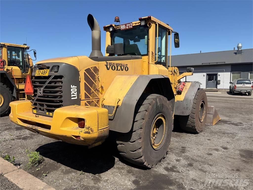 Volvo L120F Колесни товарачи