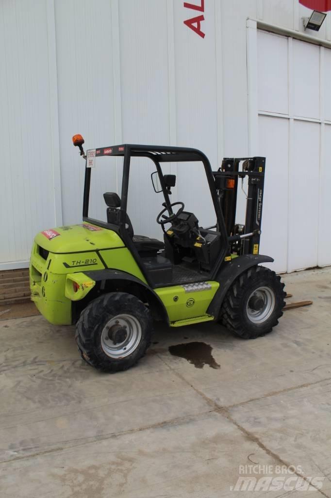 Agrimac TH210 Телескопични товарачи