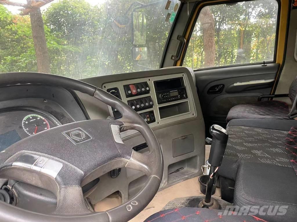 XCMG XCT100 Всъдеходни кранове