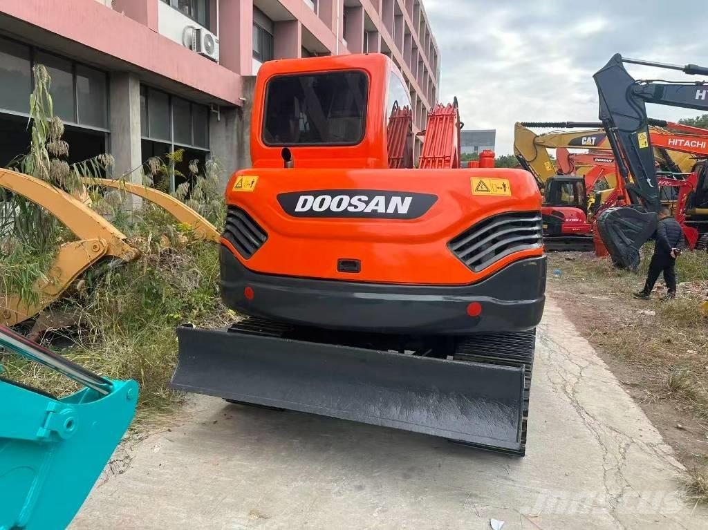 Doosan DX 75-9 C Верижен екскаватор