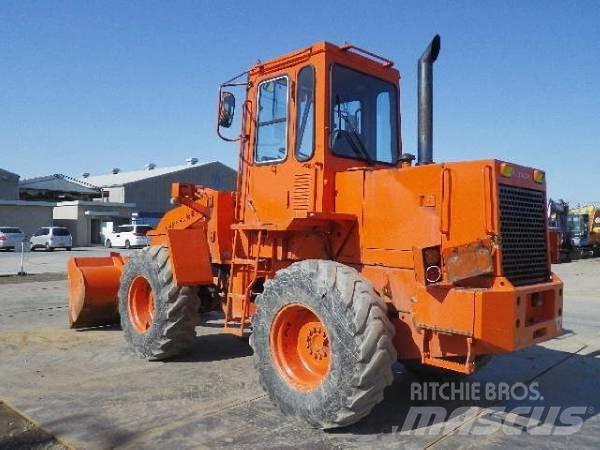 Hitachi LX70 Колесни товарачи