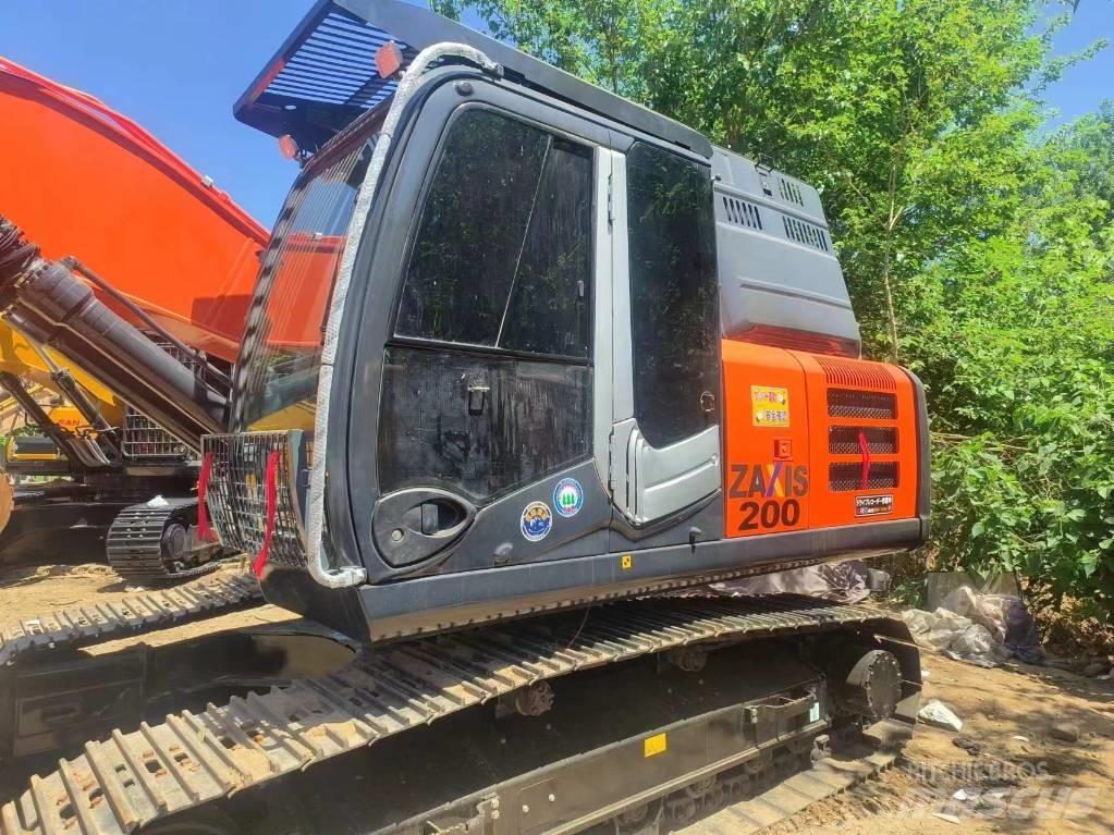 Hitachi EX200-3 Верижен екскаватор
