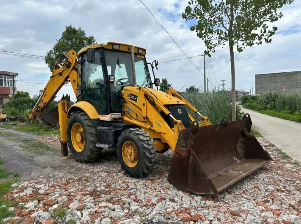 JCB 3 CX Товарач със заден ексватор