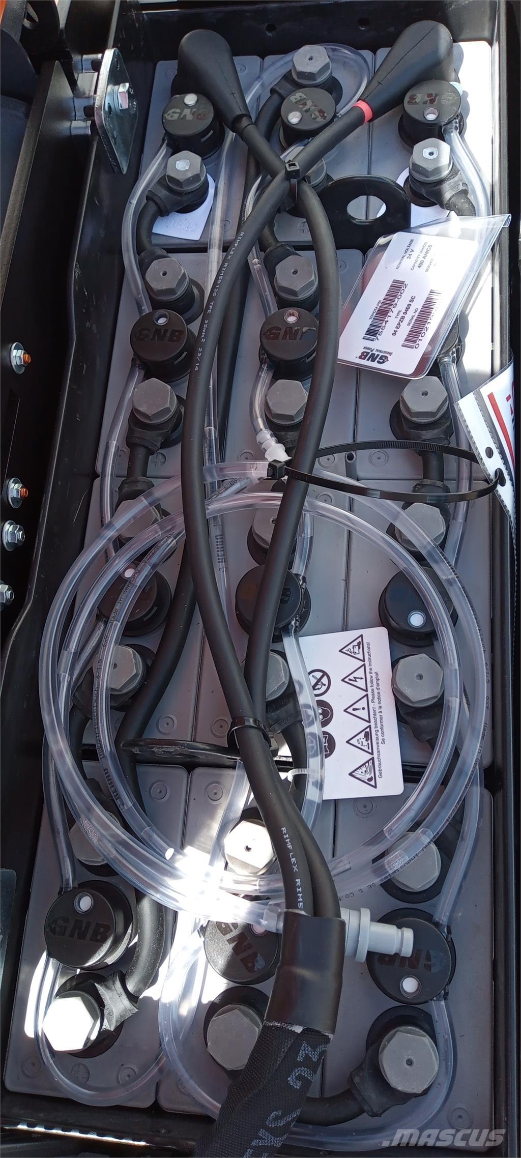 Toyota LPE 250 Колички високоповдигачи с теглич