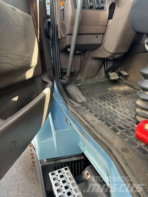 Volvo VNL 430 Влекачи