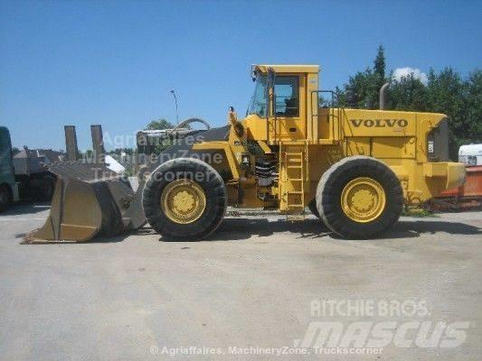 Volvo L 330 Колесни товарачи