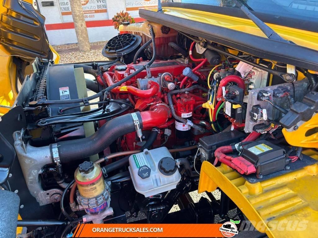 Freightliner M2 Каросерии