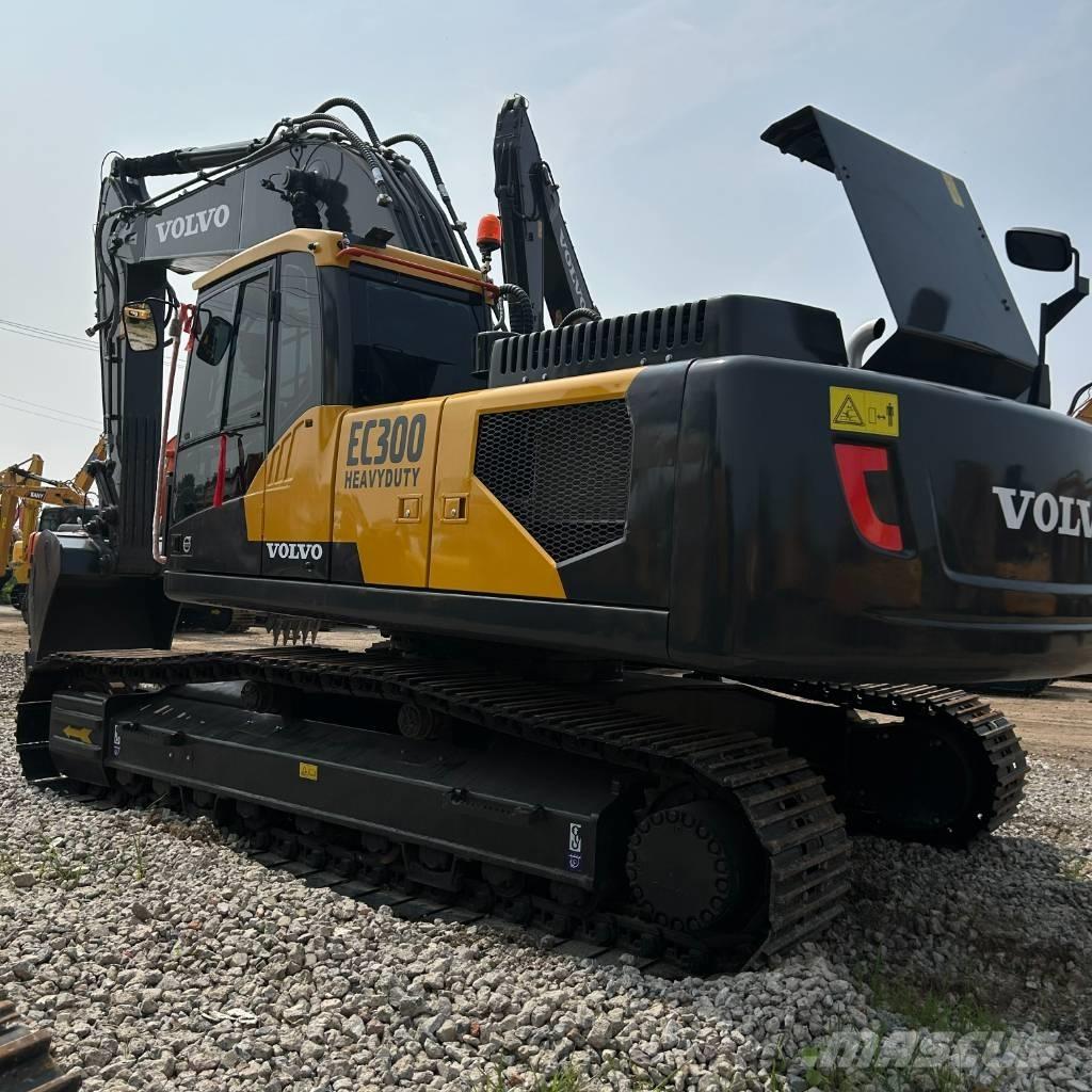 Volvo 300 Верижен екскаватор