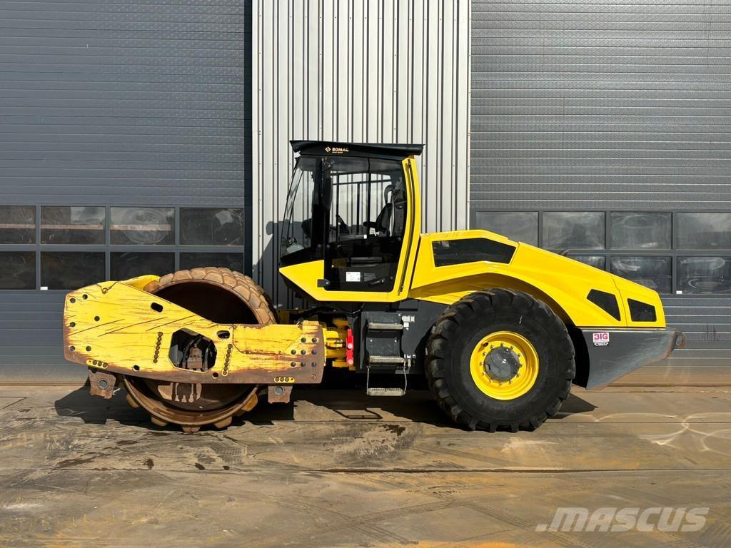 Bomag BW219PDH-5 Еднобарабанни ролки
