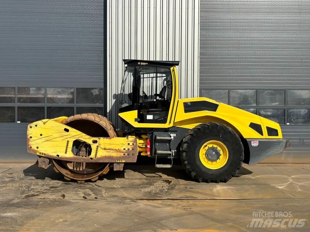 Bomag BW219PDH-5 Еднобарабанни ролки
