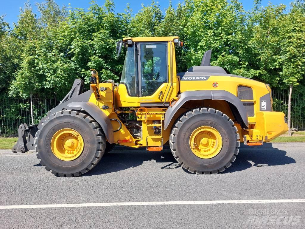 Volvo L120H Колесни товарачи