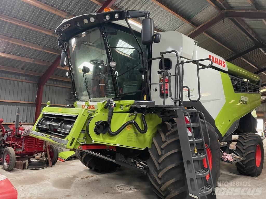 CLAAS Lexion 6700 Комбайни