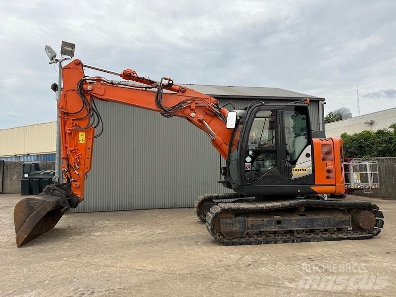 Hitachi ZX 135 US-6 Верижен екскаватор