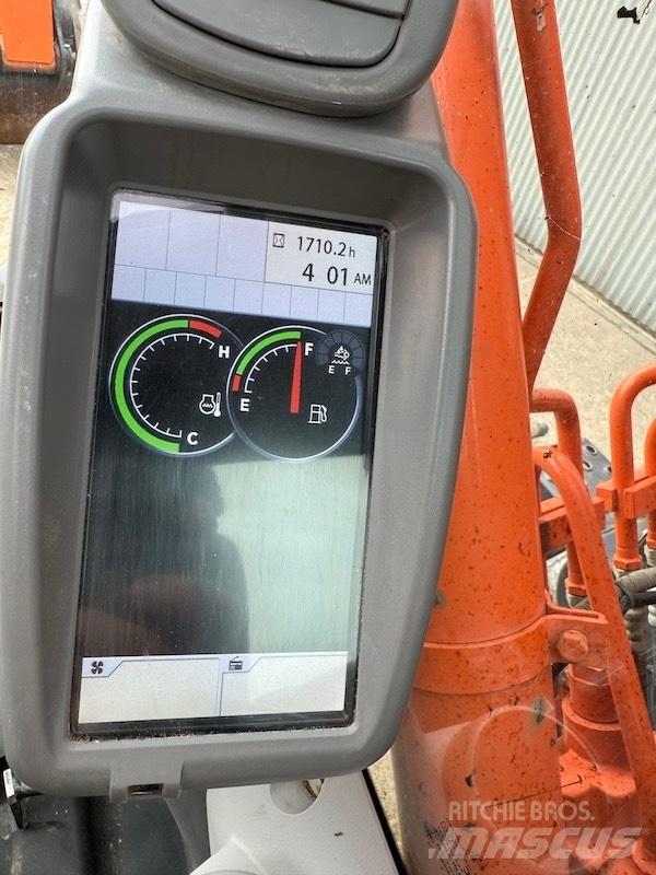 Hitachi ZX 135 US-6 Верижен екскаватор