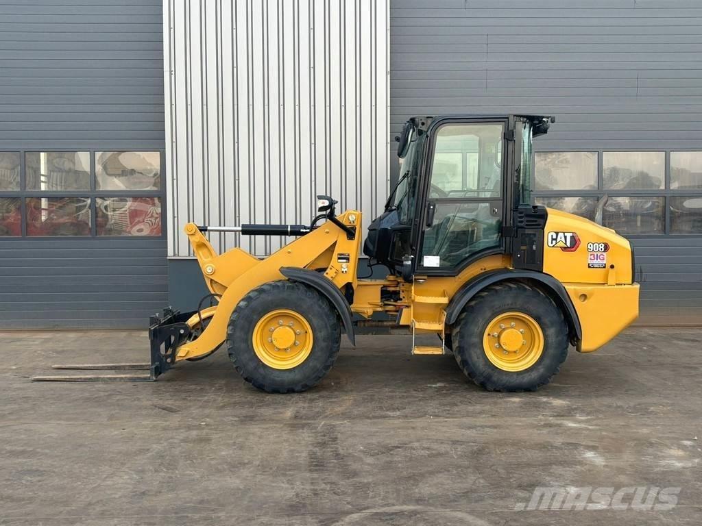 CAT 908 Колесни товарачи