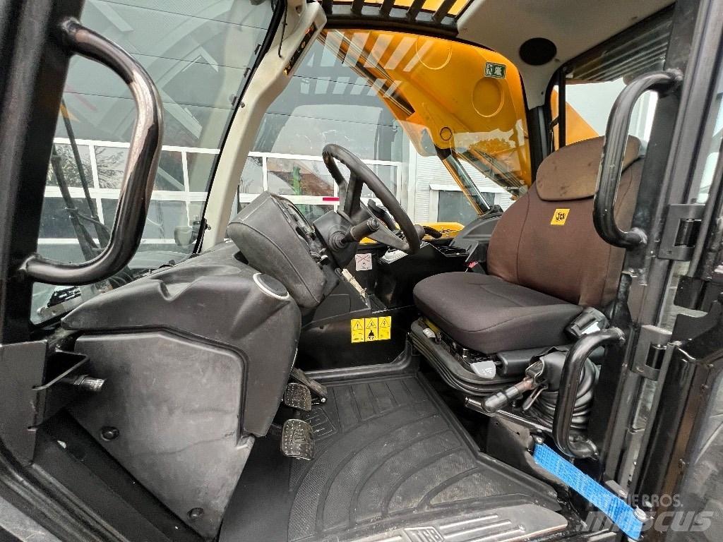 JCB 541-70 Agri Plus Телескопични товарачи