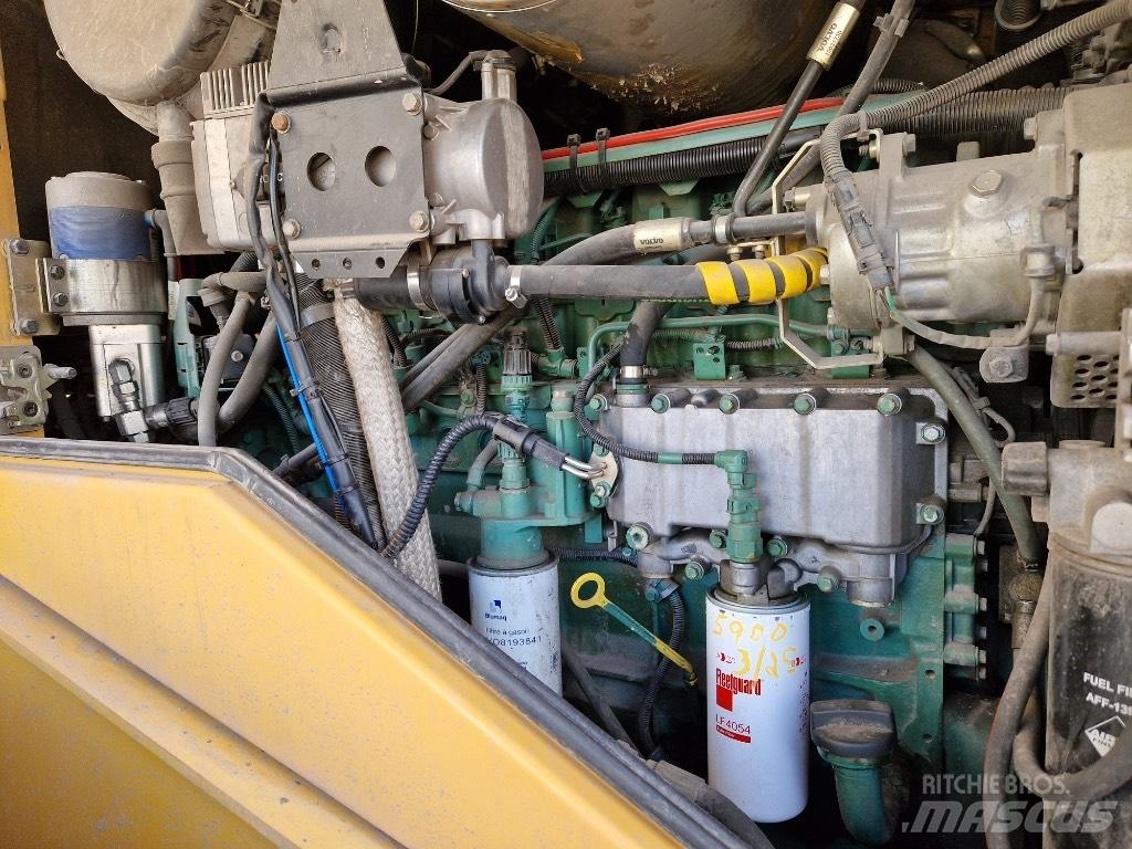 Volvo L 120 F Колесни товарачи