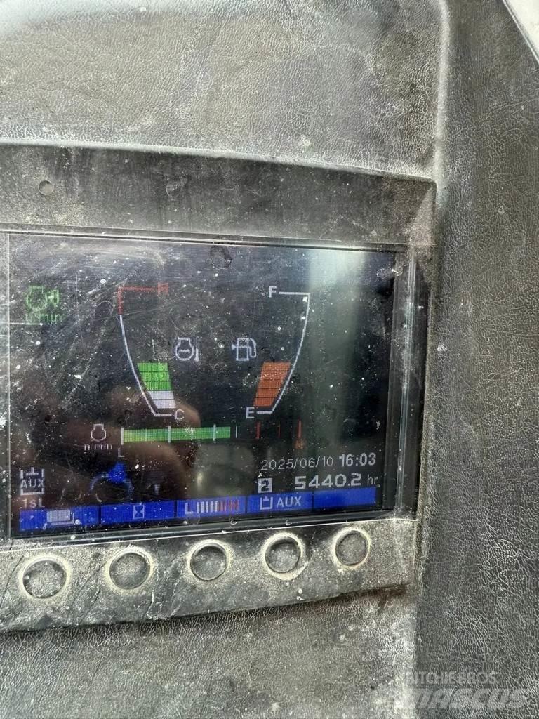 Takeuchi TB230 Мини екскаватори < 7 т