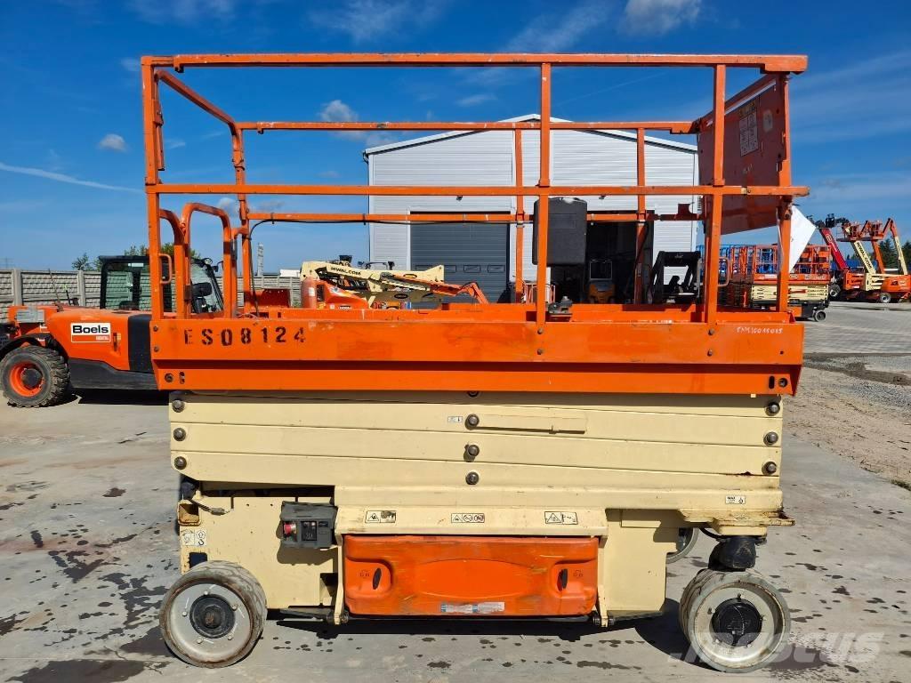 JLG 2646ES Ножични работни платформи