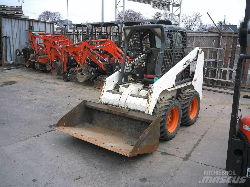 Bobcat S 130 Мини товарачи
