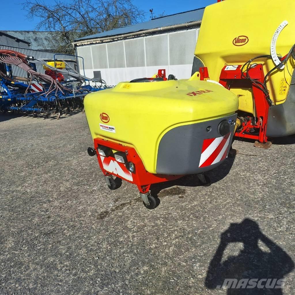 Vicon IXTER B 18 Навесни пръскачки
