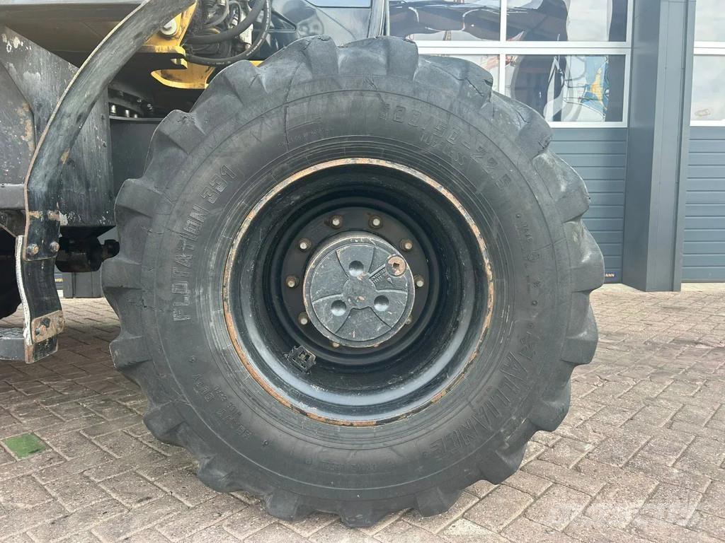 CAT M313D Колесни екскаватори